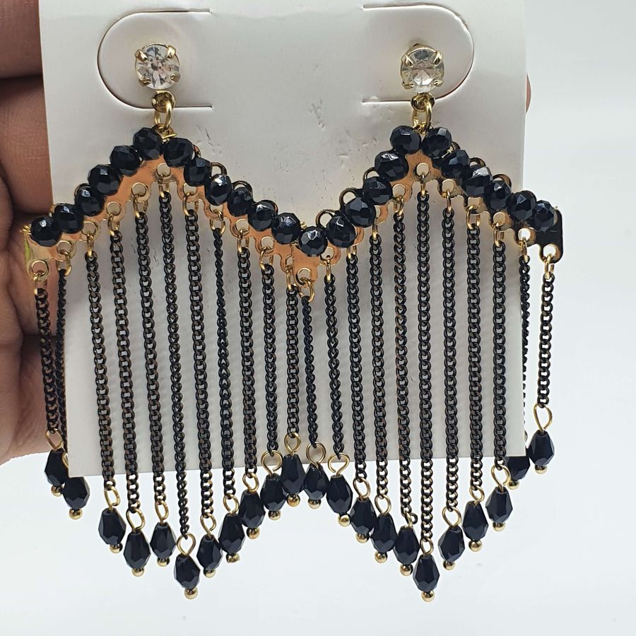 Brinco Dourado Preto 