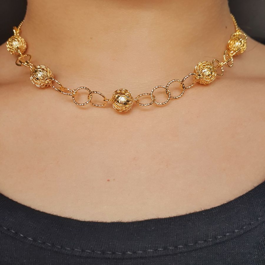 Colar Dourado Esferas 