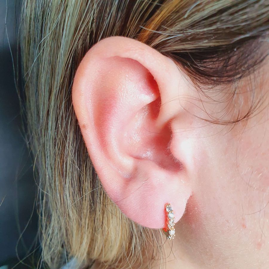 Mini Argola Zircônia Coração Dourado 