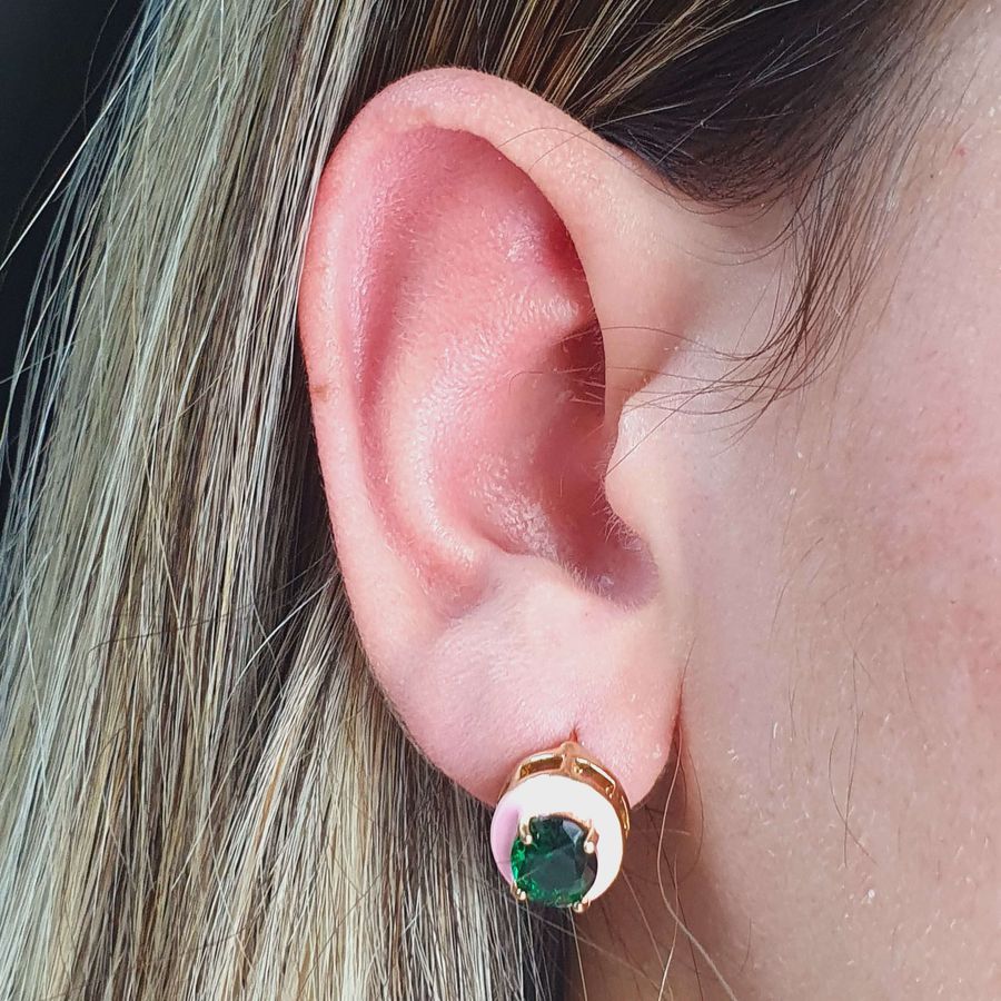 Brinco Oval Zircônia Dourado Rosa e Verde 