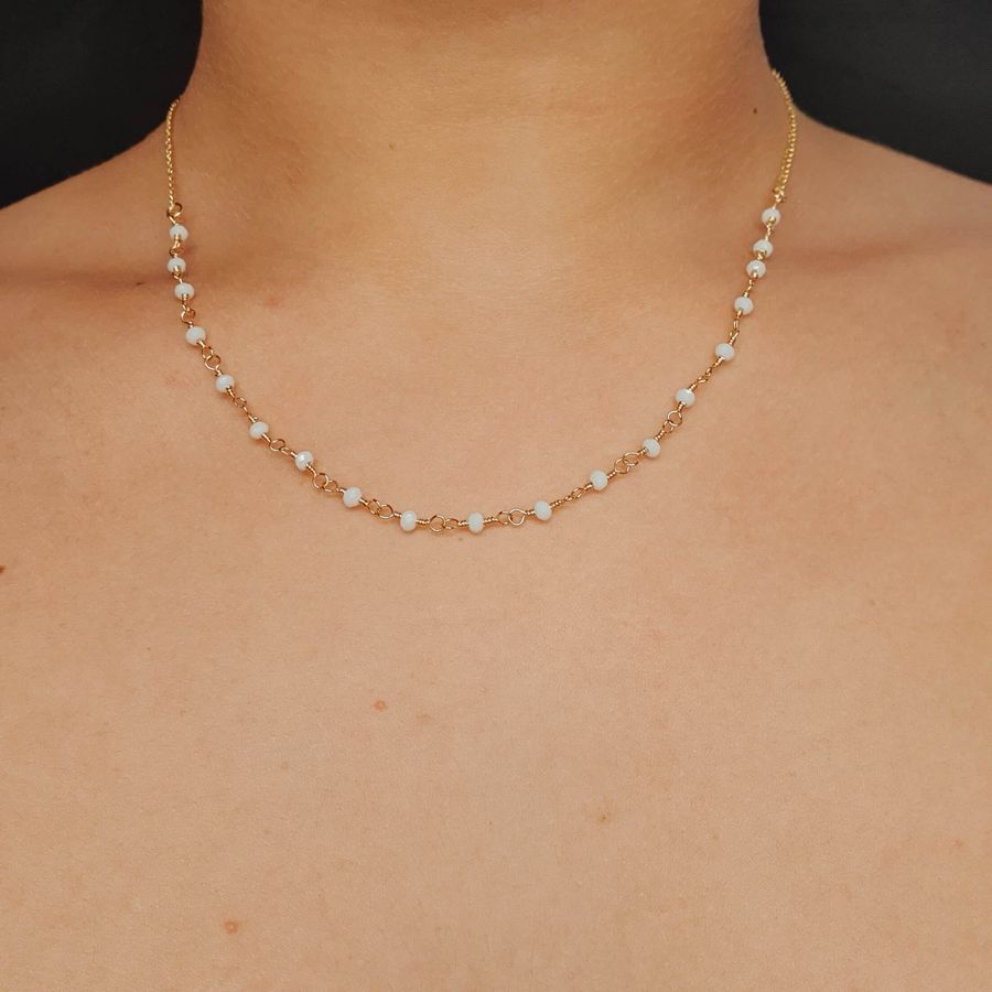 Colar Choker Folheado A Ouro 18K Esferas Brancas