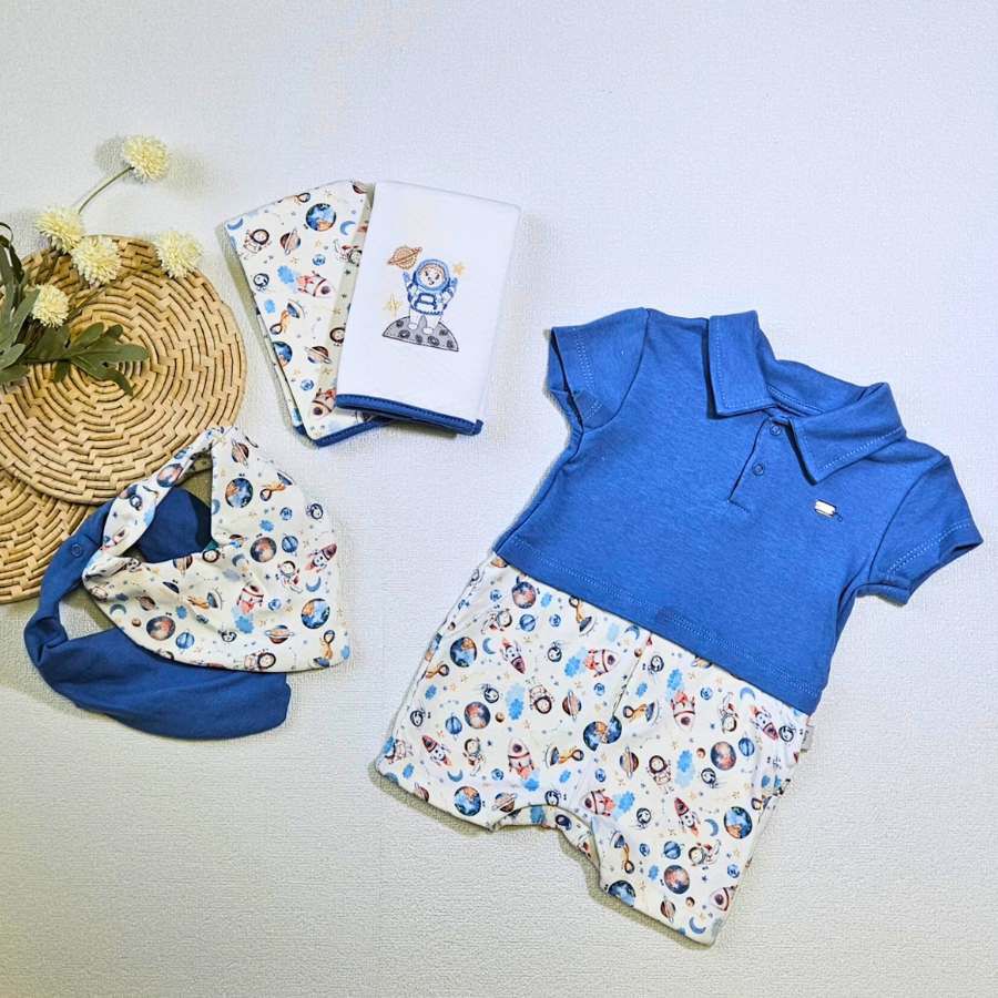 Kit Presente Espacial com Babador Bandana - Petit Papillon Bebê & Criança