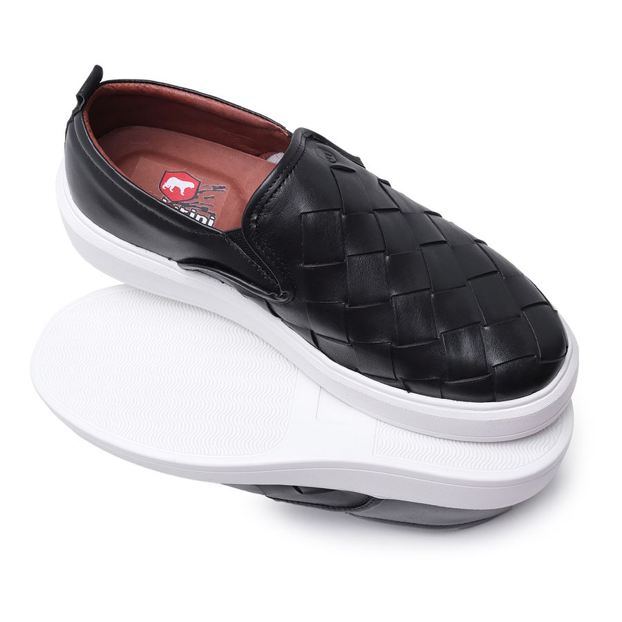 Vans slip store on couro preto