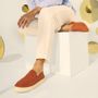 SAPATO MOCASSIM MASCULINO CASUAL EM COURO LARANJA COM CONFORTO