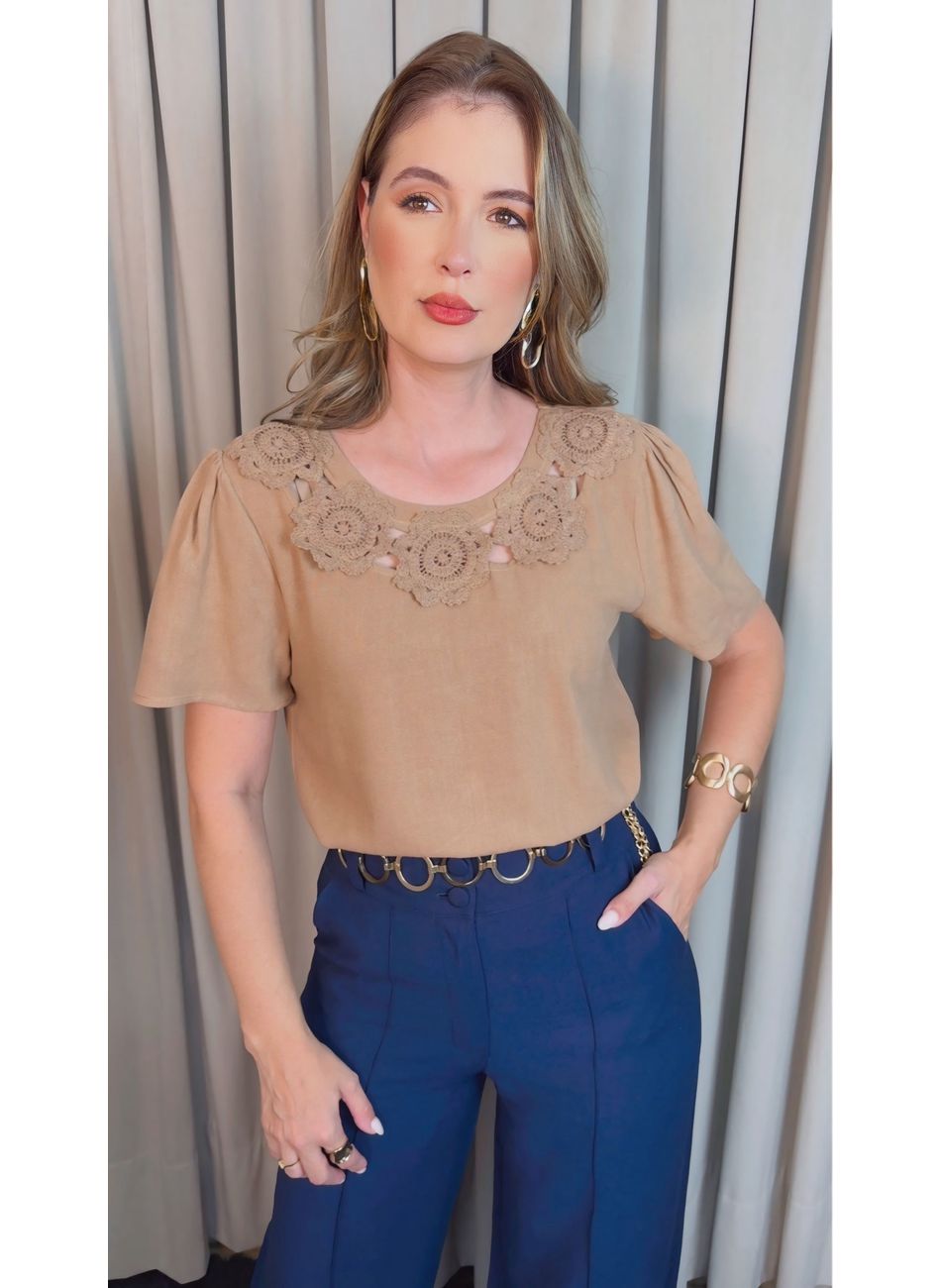 Blusa Feminina Flor Em Crochê - Mar... - D'Menina