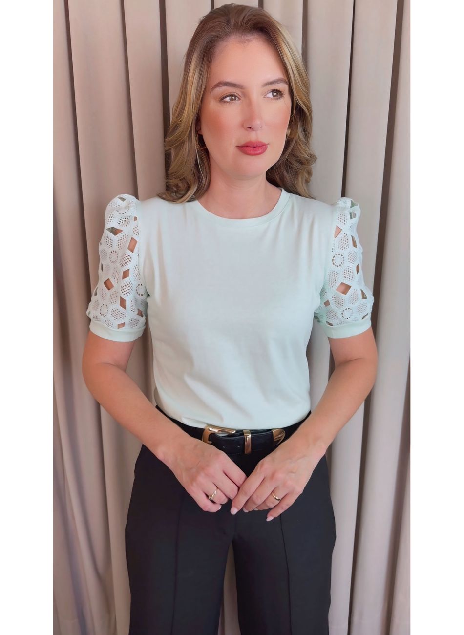 T-shirt Feminina Manga Guipir - Ver... - D'Menina