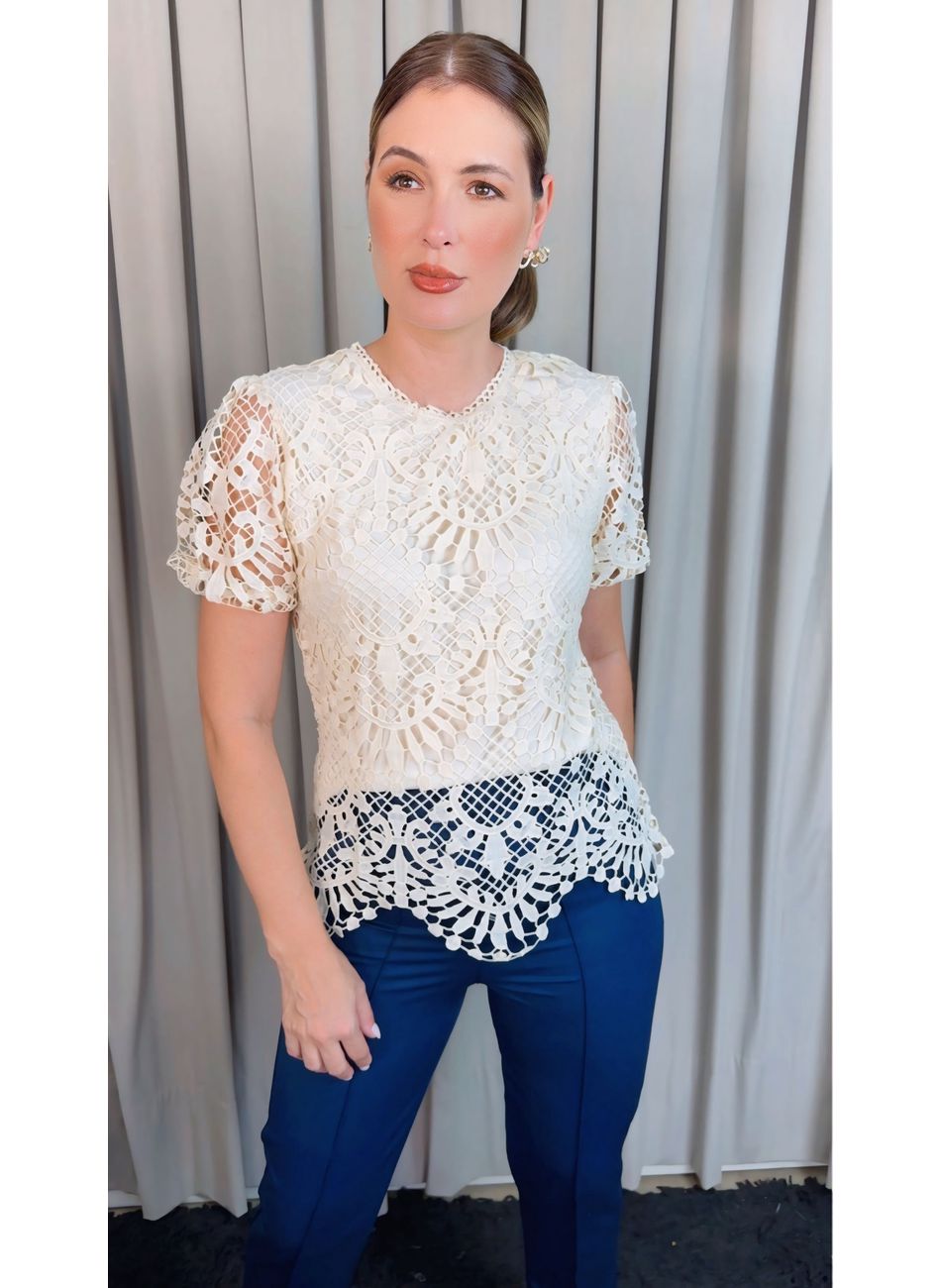 Blusa Feminina Em Guipir Bordada De... - D'Menina