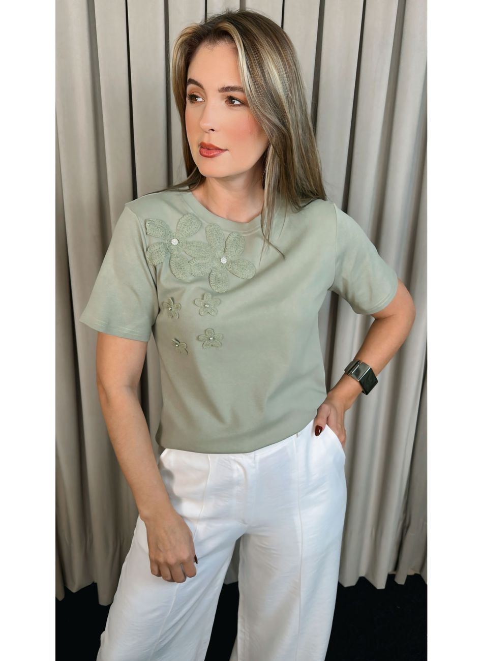 T-shirt Feminina Com Detalhe Flor -... - D'Menina
