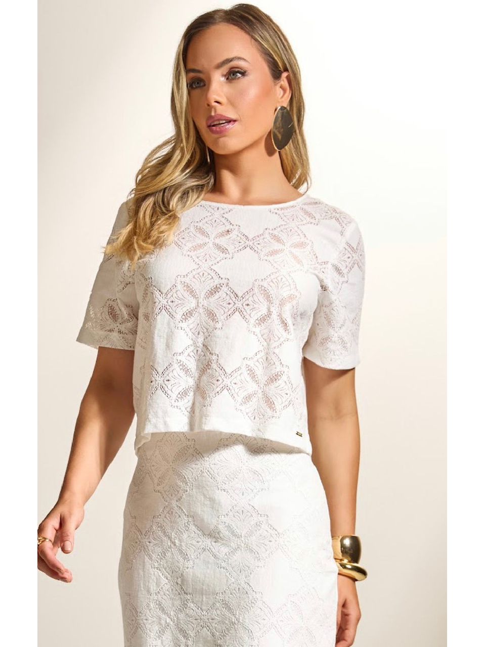 Blusa Manga Curta Em Renda Off-White - Displicent