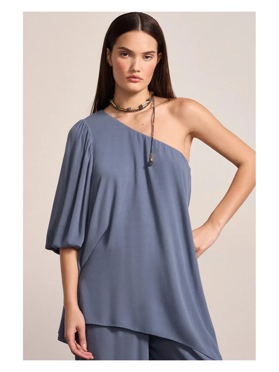 Blusa Assimétrica Em Crepe Azul Escuro