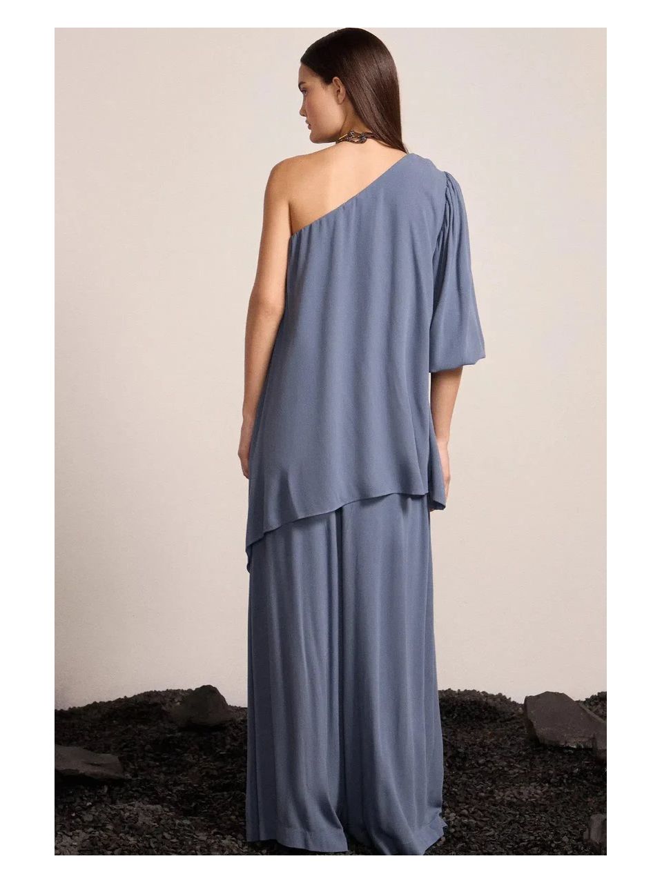 Blusa Assimétrica Em Crepe Azul Escuro