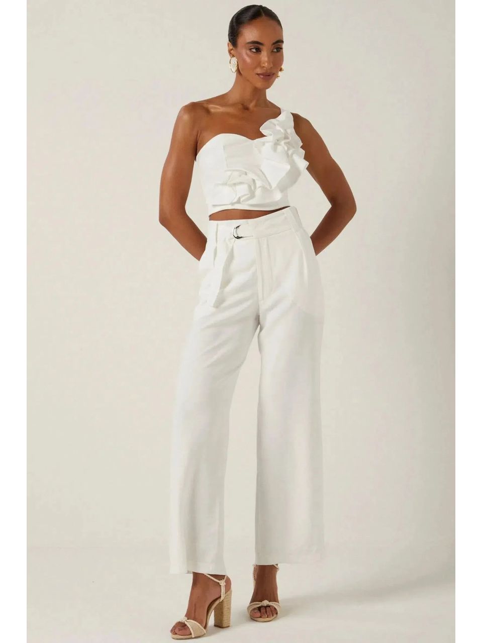 Calça Wide Leg Cintura Alta em Blend de Viscose com Detalhe Ajustável Na Cintura 74530 Linzzi
