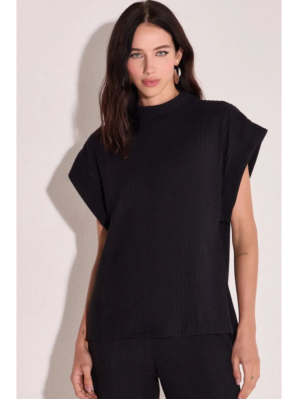 Blusa Em Malha Tricô Preto
