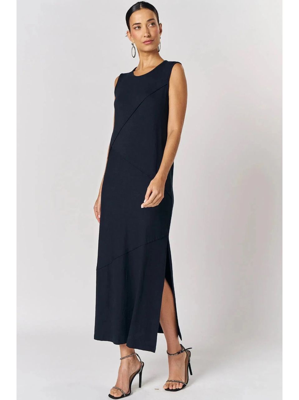 Vestido Maxi Midi em Molevisco 74486 Linzzi