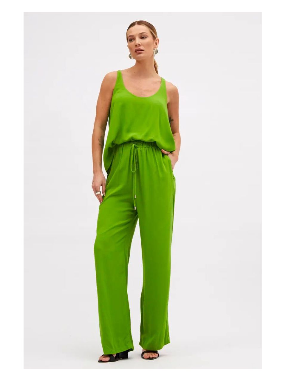Blusa Fluida Com Decote U