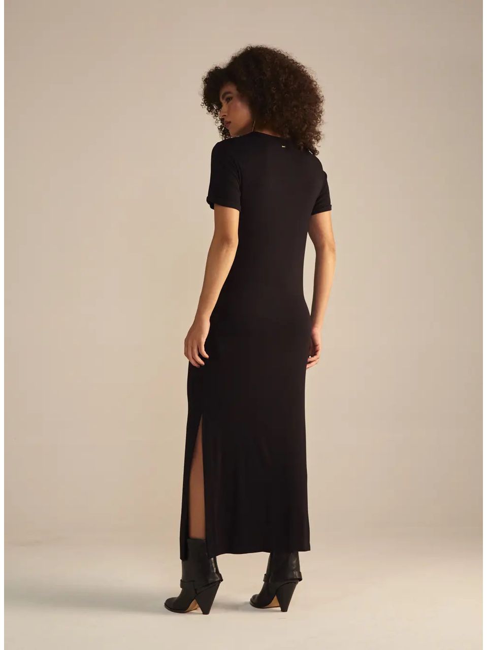Vestido Midi Com Fenda Lateral Preto Sommer