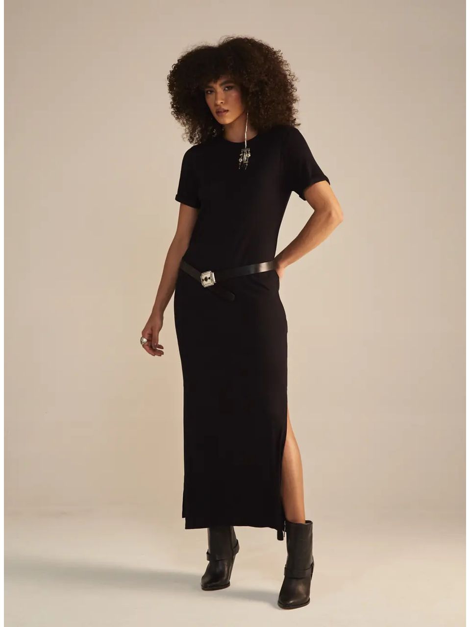 Vestido Midi Com Fenda Lateral Preto Sommer