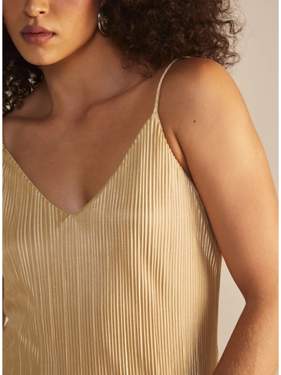 Vestido Longo Plissado Bege