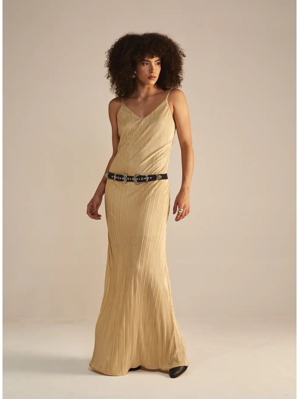 Vestido Longo Plissado Bege
