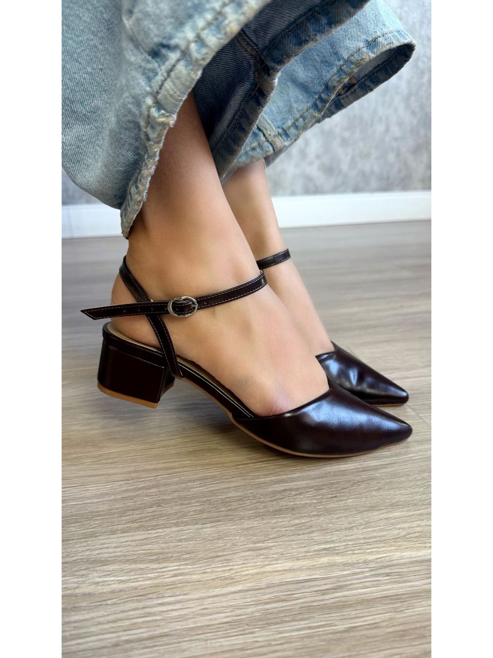 Scarpin chanel Betina marrom - 1552 - ALUZZA CALÇADOS