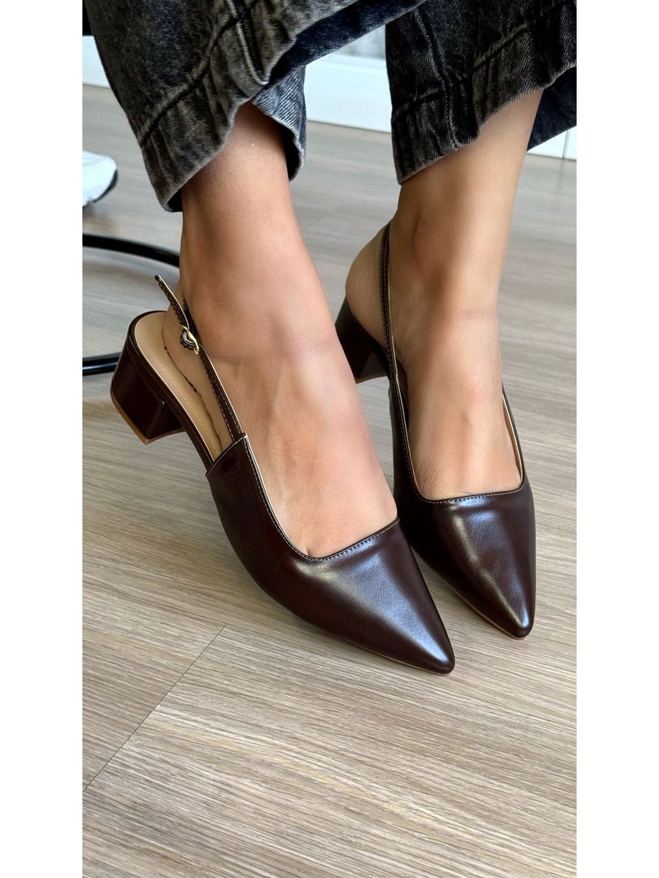 Scarpin Laressa Marrom - 1285 - ALUZZA CALÇADOS