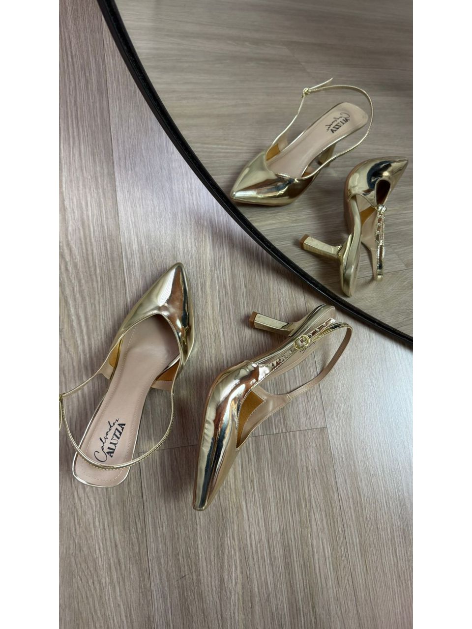SCARPIN DÉBORA OURO - 1428 - ALUZZA CALÇADOS