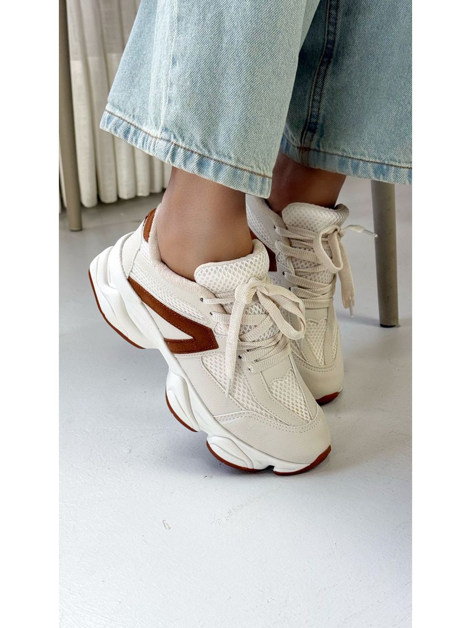 TÊNIS ALUZZA 9060 OFF E MARROM - 1425 - ALUZZA CALÇADOS