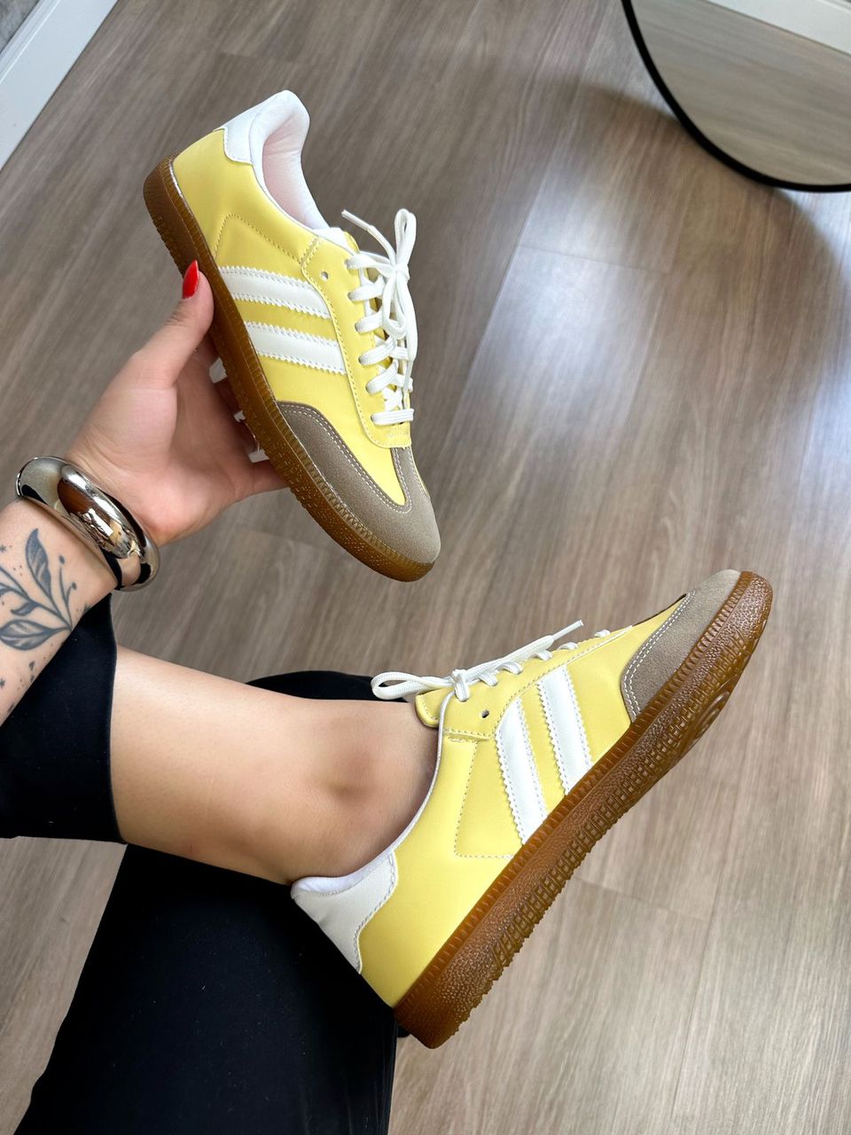 Tênis samba aluzza amarelo com branco - 831 - ALUZZA CALÇADOS