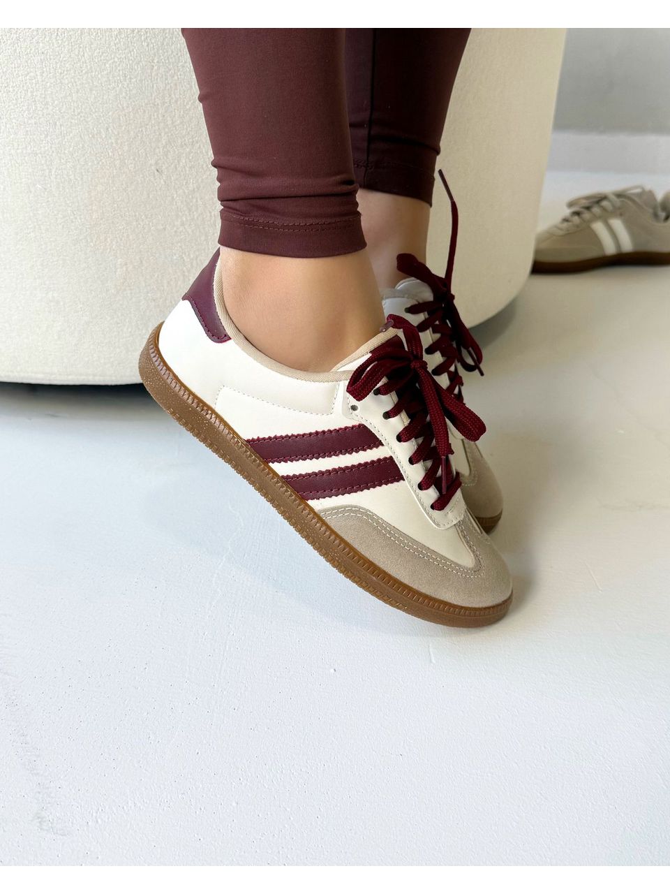 Tênis samba off com marsala - 726 - ALUZZA CALÇADOS