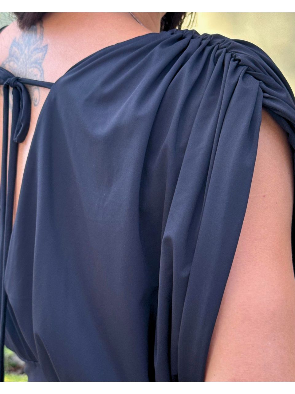 Vestido Curto Drapeado Afrodite Preto