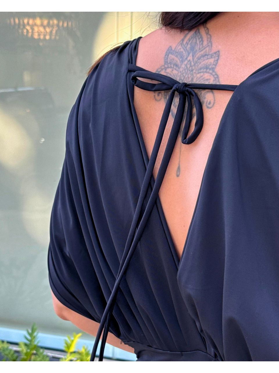 Vestido Curto Drapeado Afrodite Preto