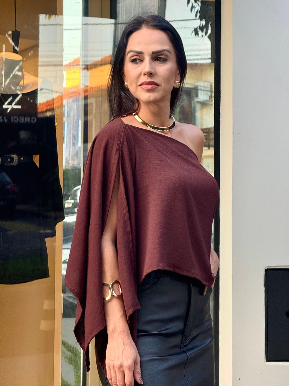 Blusa Capa Zoe Marrom