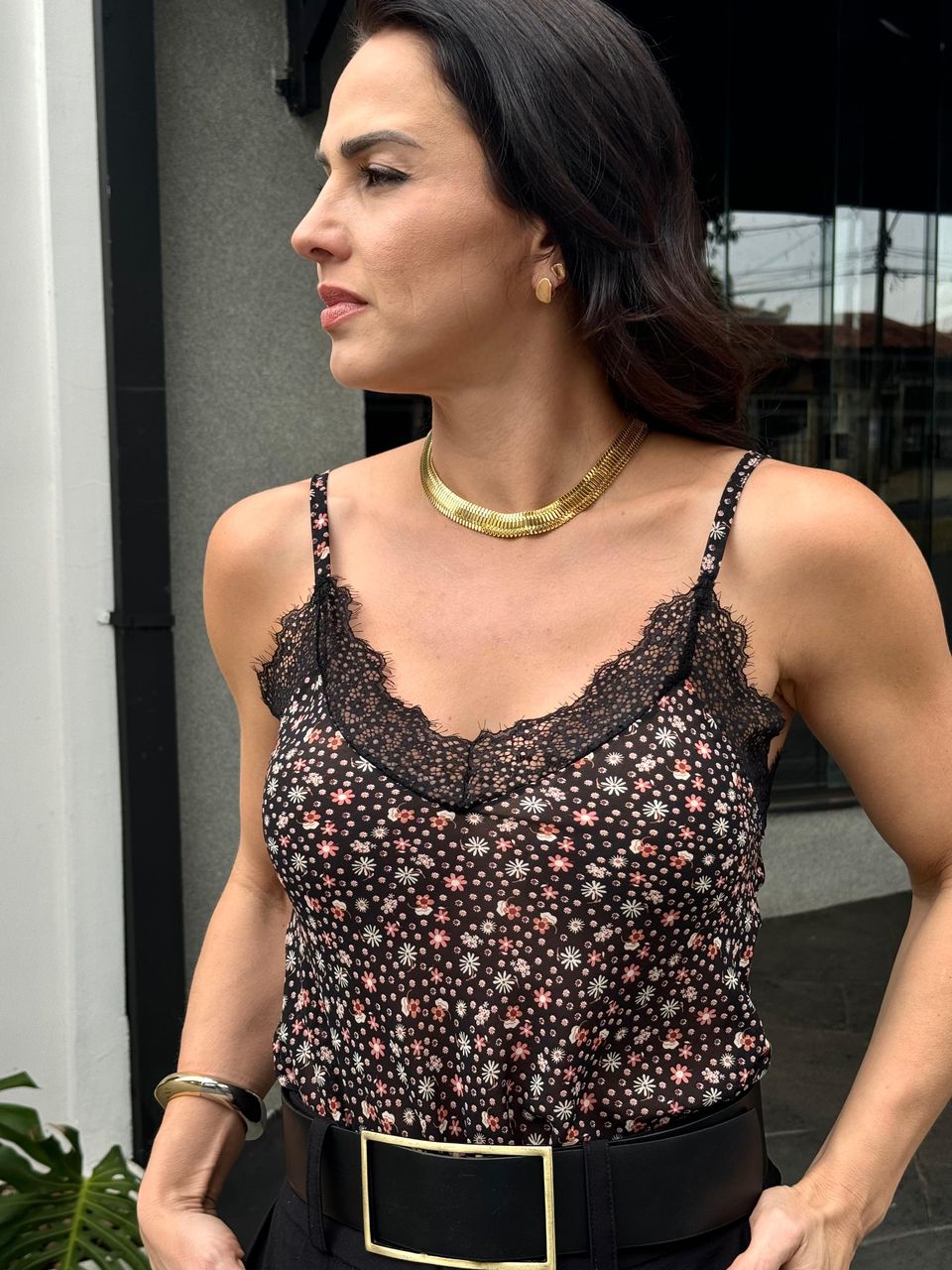 Blusa Alça com Renda Floral Preto - Arpaia
