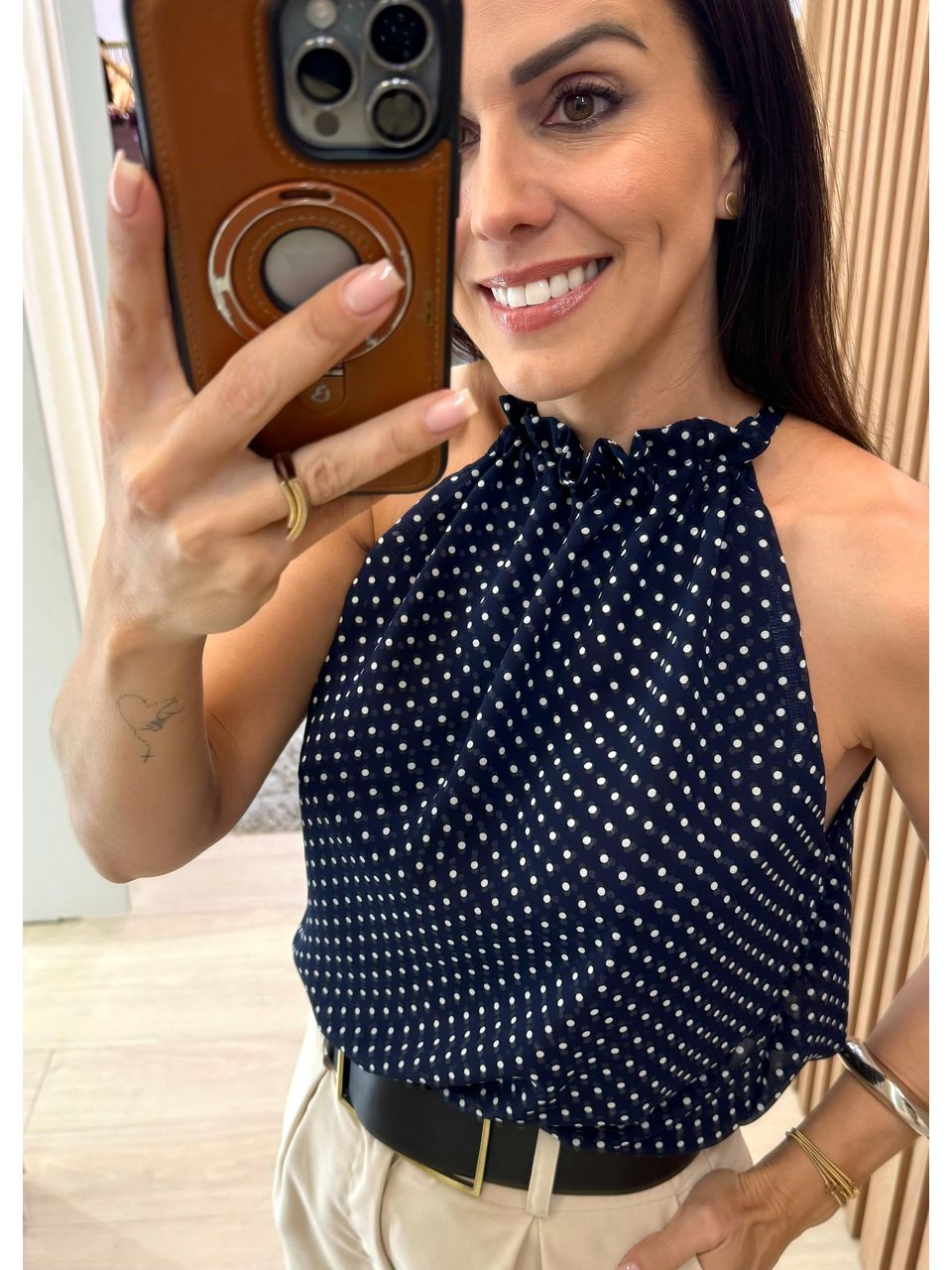 Blusa Chiffon Poá Georgina Azul Marinho