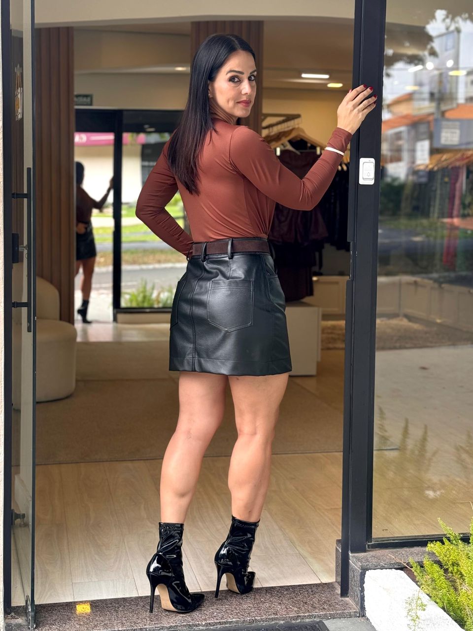 Body Manga Longa Marrom Margaret