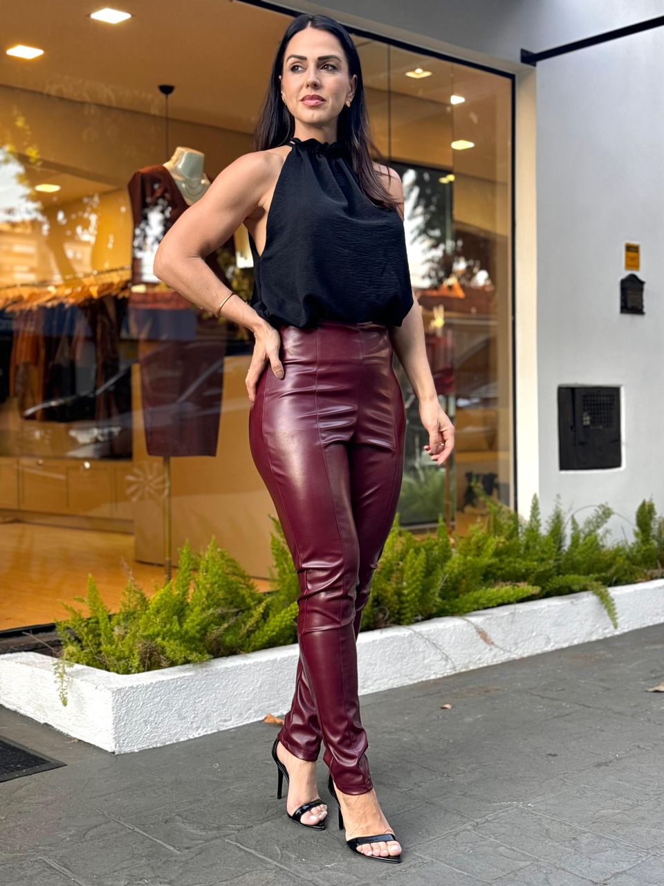 Calça Courino Skinny Cabernet Francesca