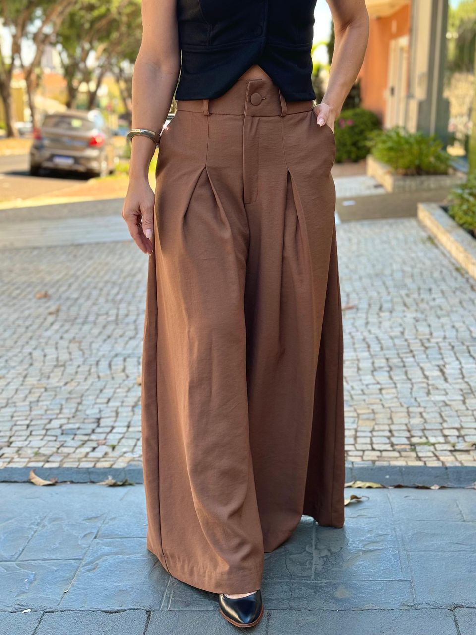 Calça Maxi Pantalona Coffee Paola