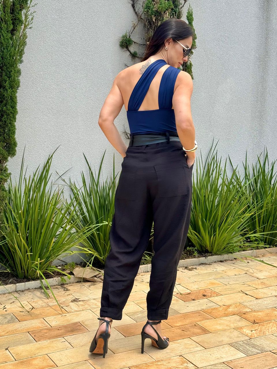 Calça Cenoura Preta Nati