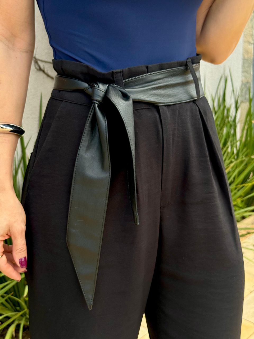 Calça Cenoura Preta Nati