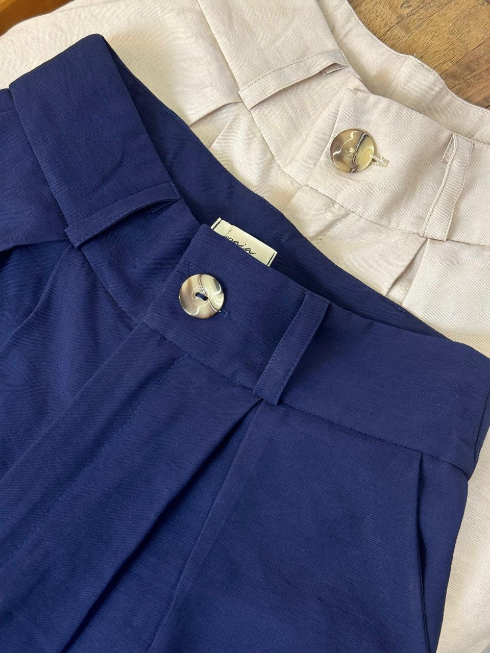 Calça Cenoura Azul Marinho Nati
