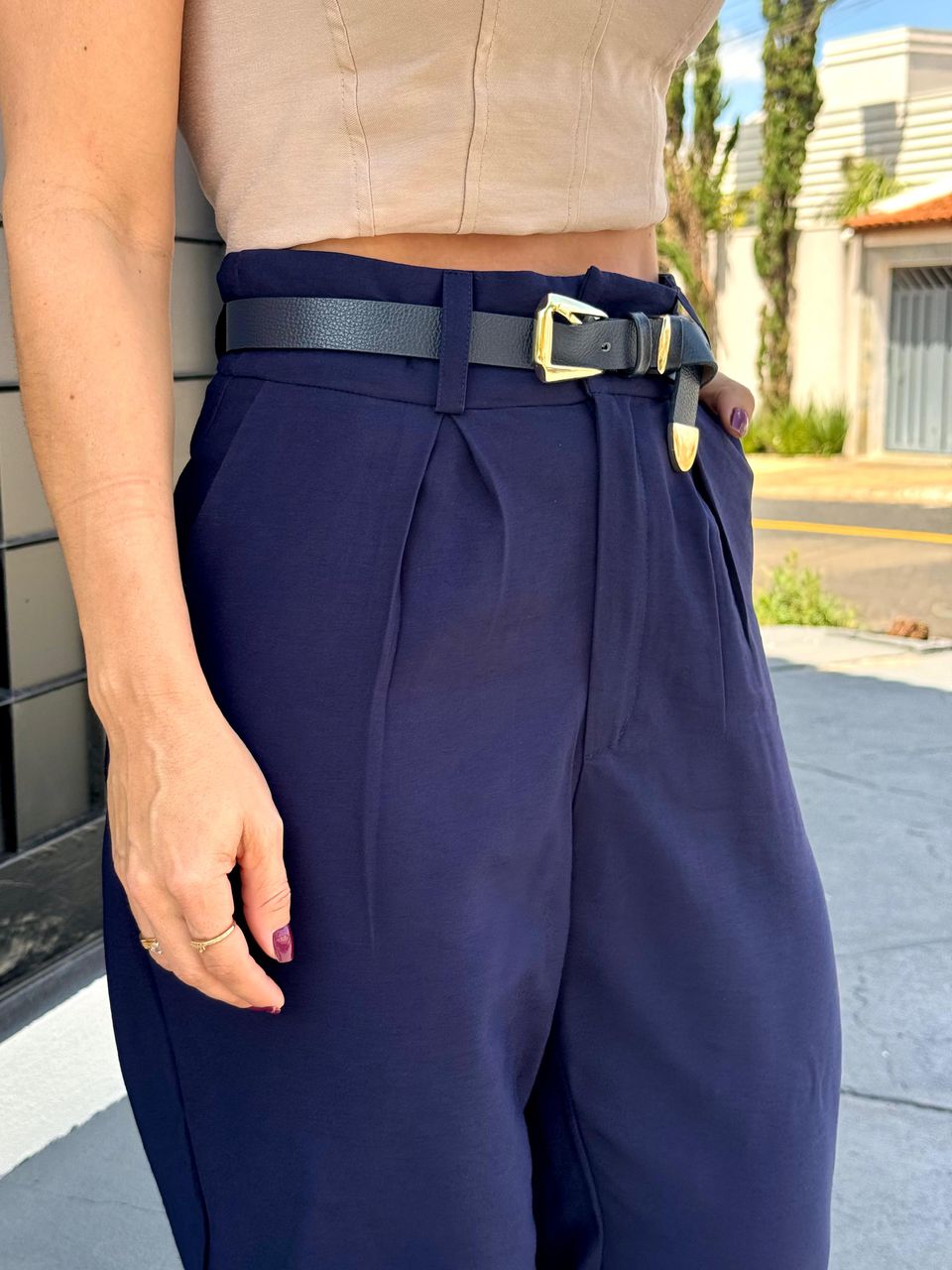 Calça Cenoura Azul Marinho Nati