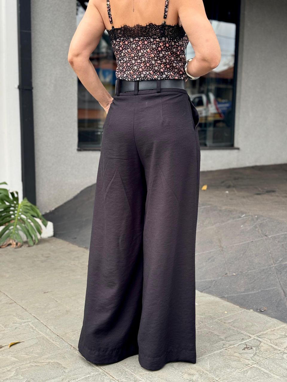Calça Pantalona Preta Paola