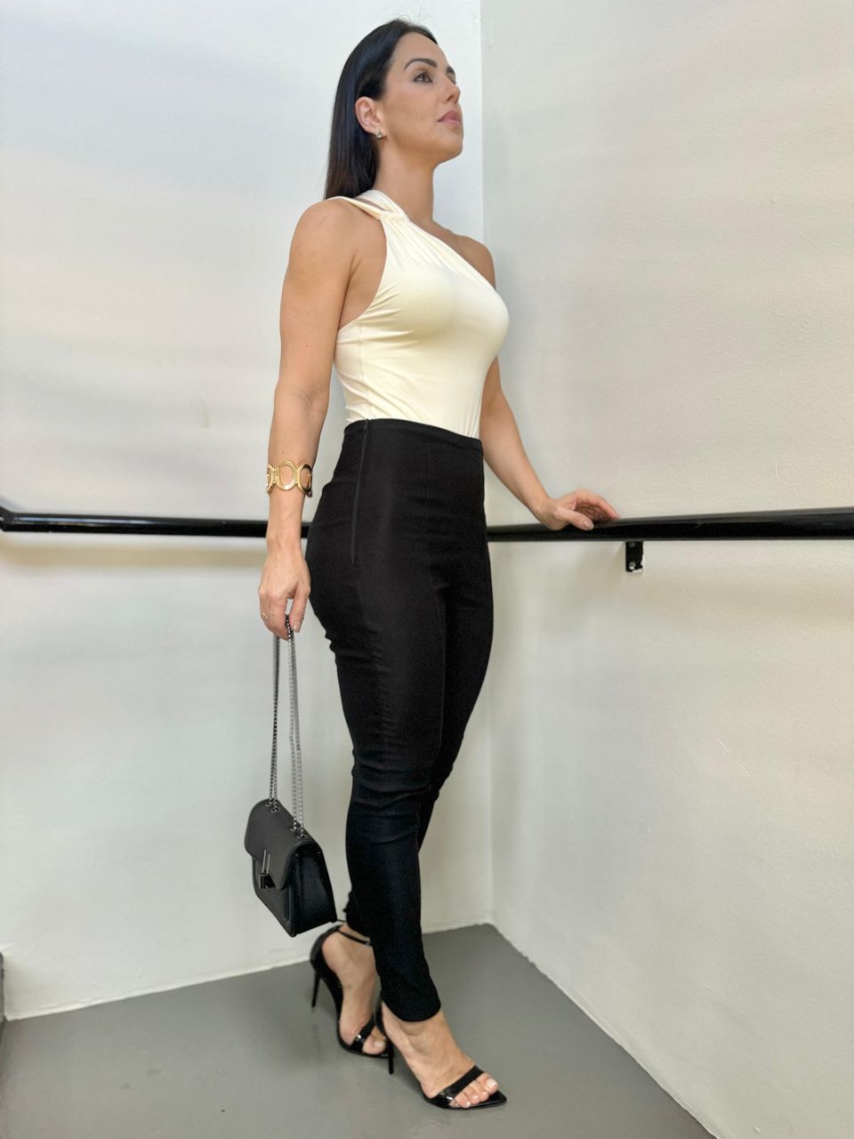 Calça Skinny Alfaiataria Valentina Preta