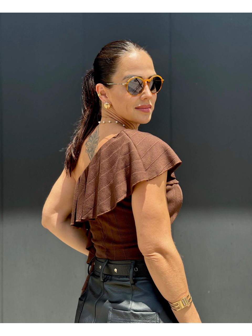 Cropped Boho Nula Manga Josephine Marrom - Arpaia