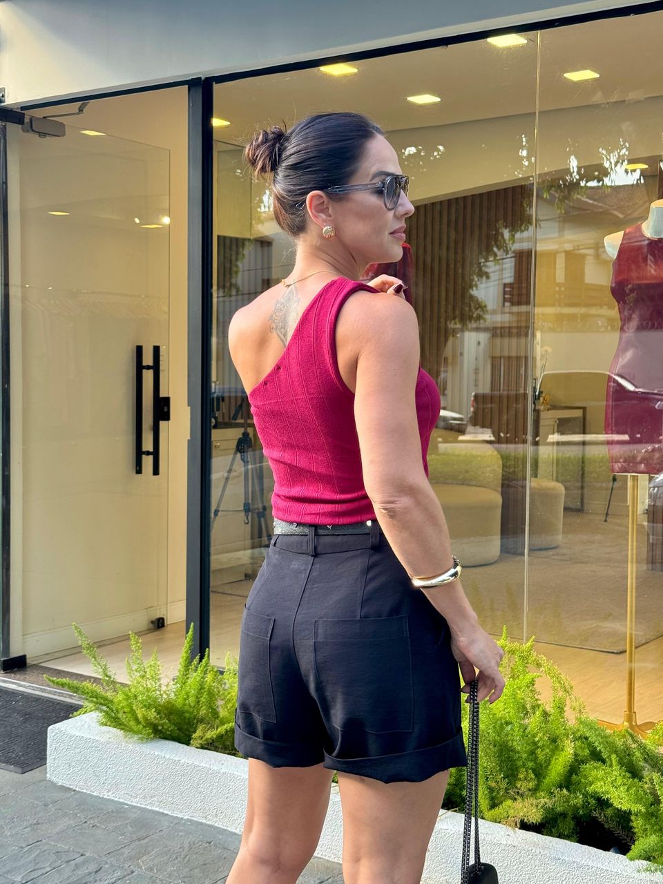 Cropped Nula Manga Cabernet Helô