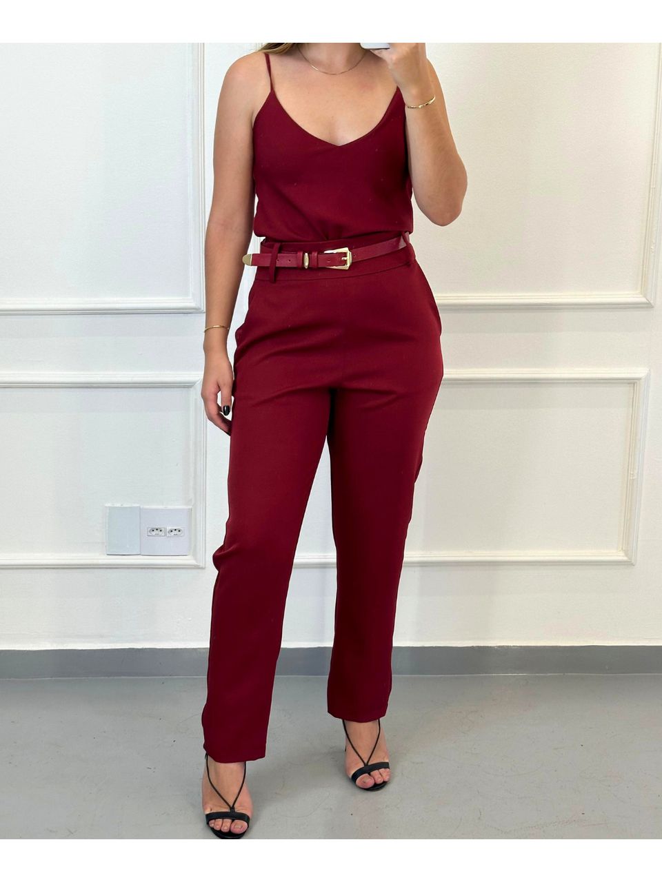 Calça Alfaiataria Victoria Red Cherry