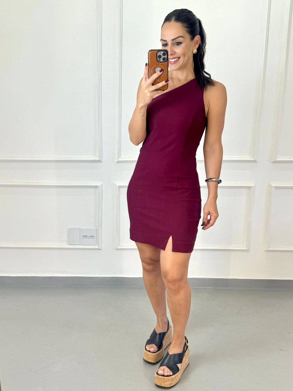 Vestido Curto Nula Manga Romana Merlot