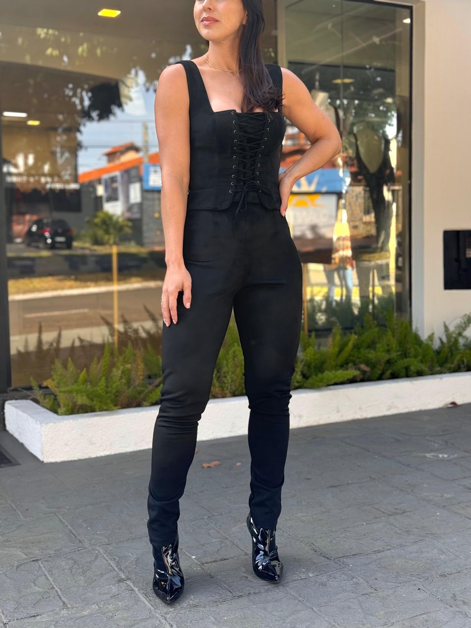Calça Skinny Suede Elizabeth Preta