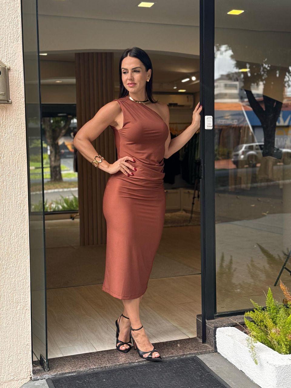 Vestido Antônia Midi Nula Manga Marrom