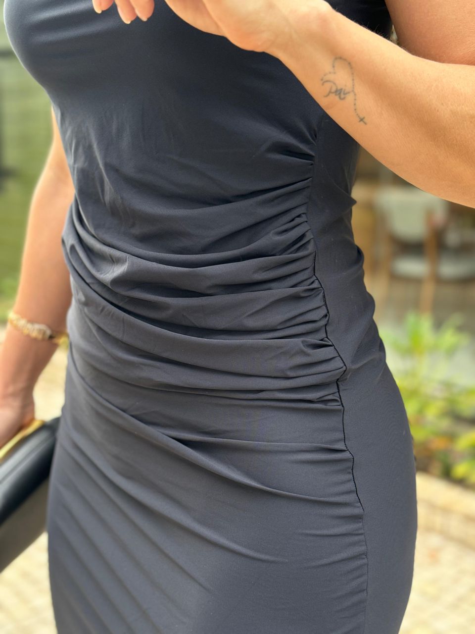 Vestido Antônia Midi Nula Manga Preto